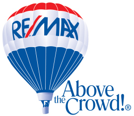 above_the_crowd_balloon